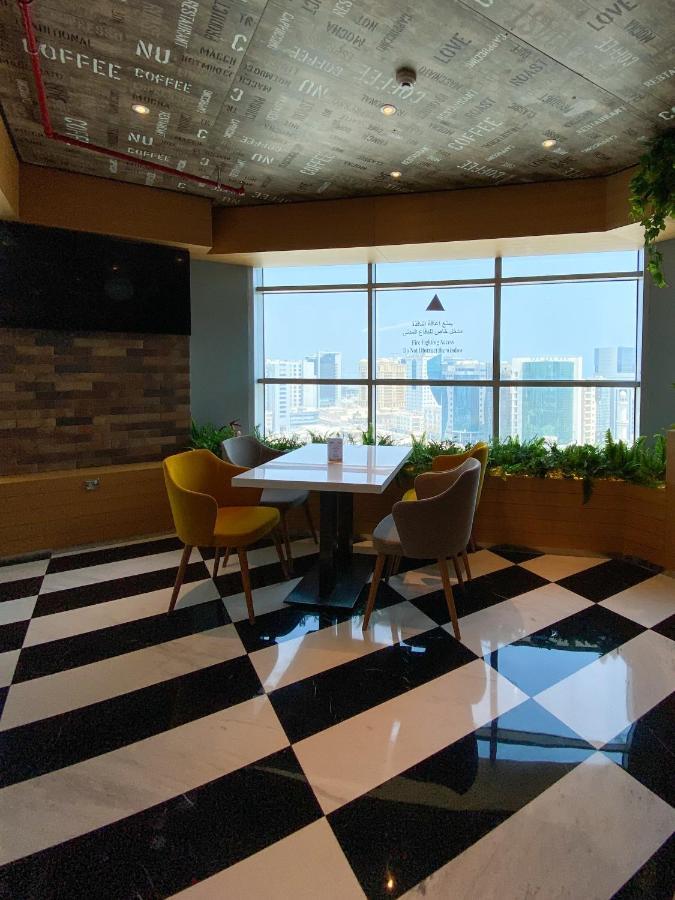 דוחה Imperial Suites Hotel מראה חיצוני תמונה
